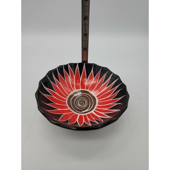 Talavera Pottery Tri Footed Wall Bowl Sunflower Mexican Pottery Scalloped Edge - Picture 10 of 12